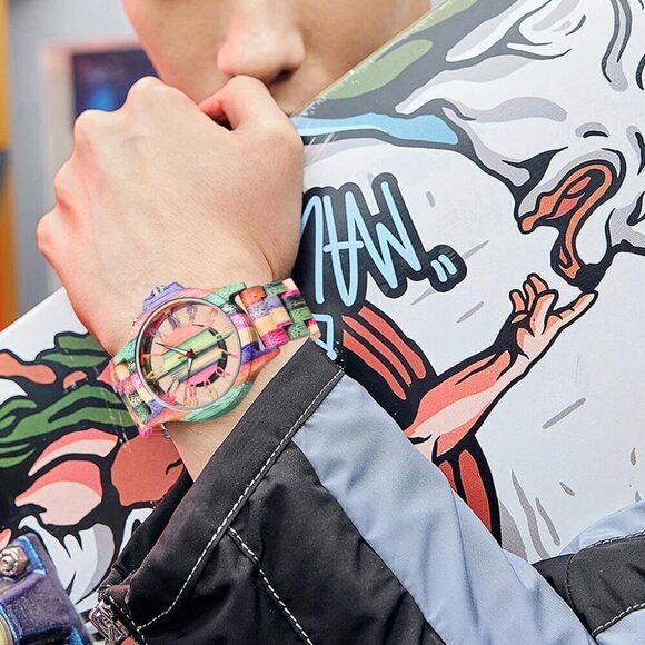 ✨ Dentily Analog Quartz Men Pink Wooden Handmade Colorful Bamboo Engraved Watch - Picture 6 of 6